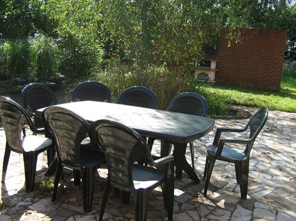 table sur la terrasse